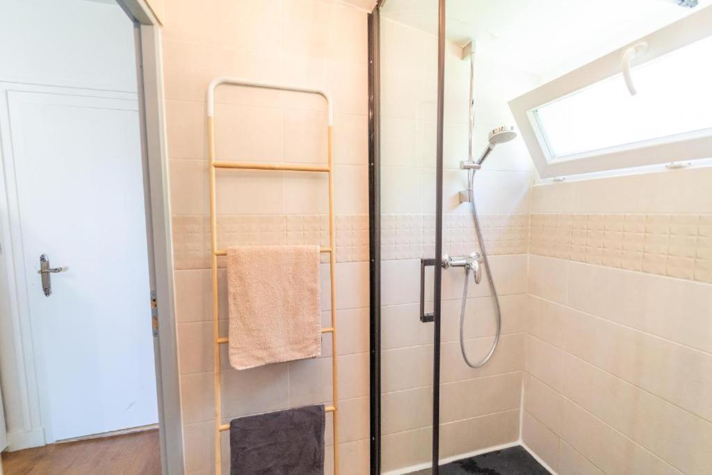 4 Parking Voitures Velos 10min * Blois
