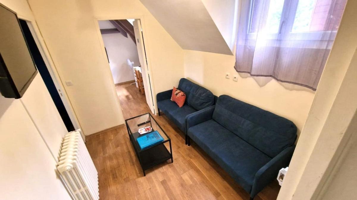 Apartment 4 Parking Voitures Velos 10min